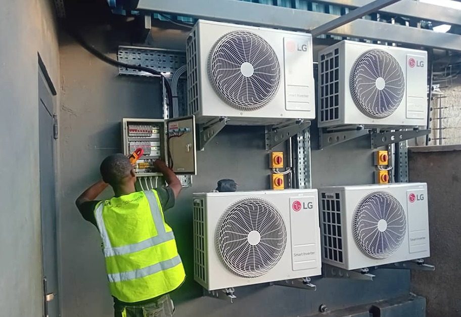 Installation de climatiseurs