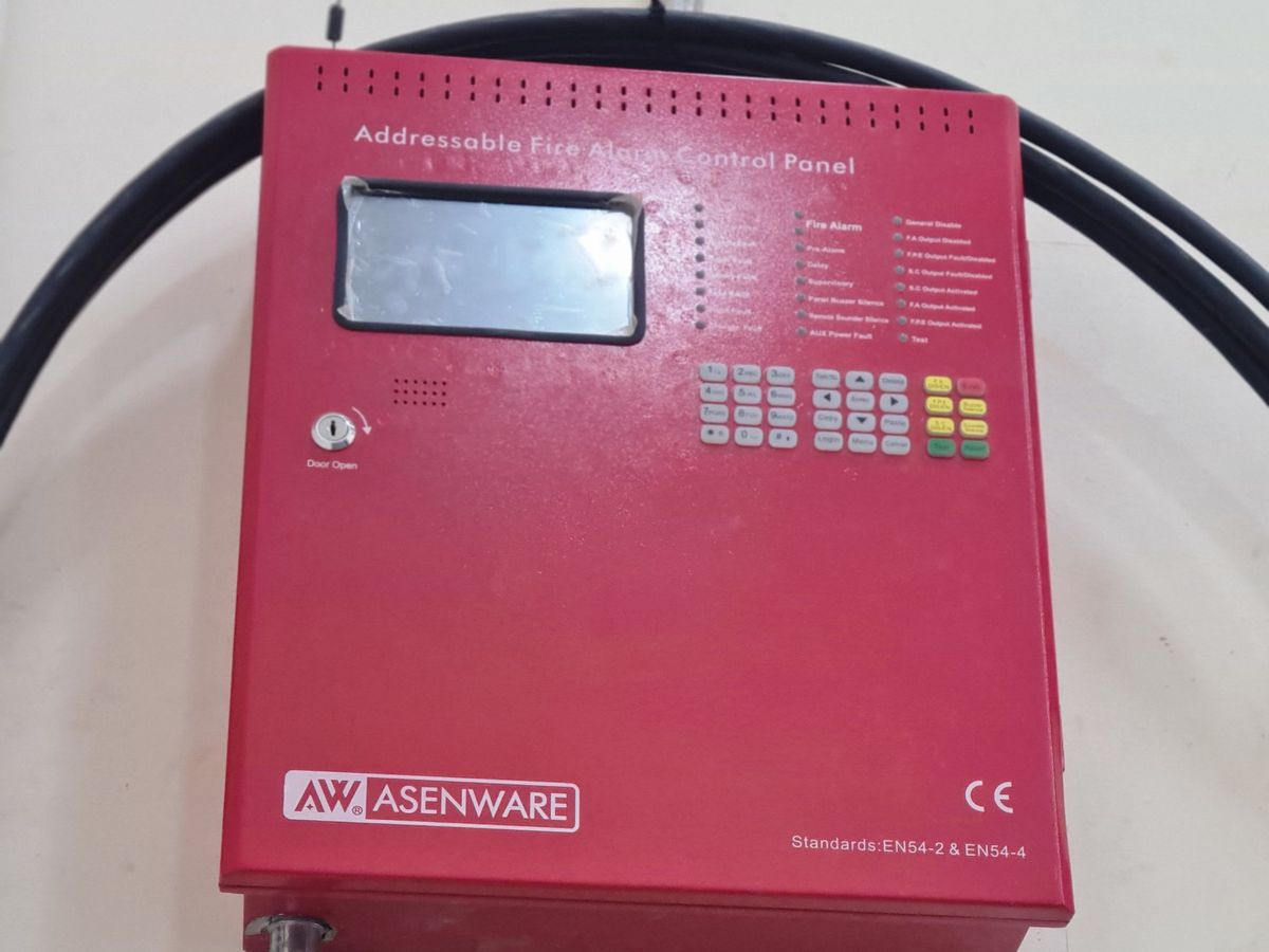 Poste Statcom : courant faible et sécurité (détail)