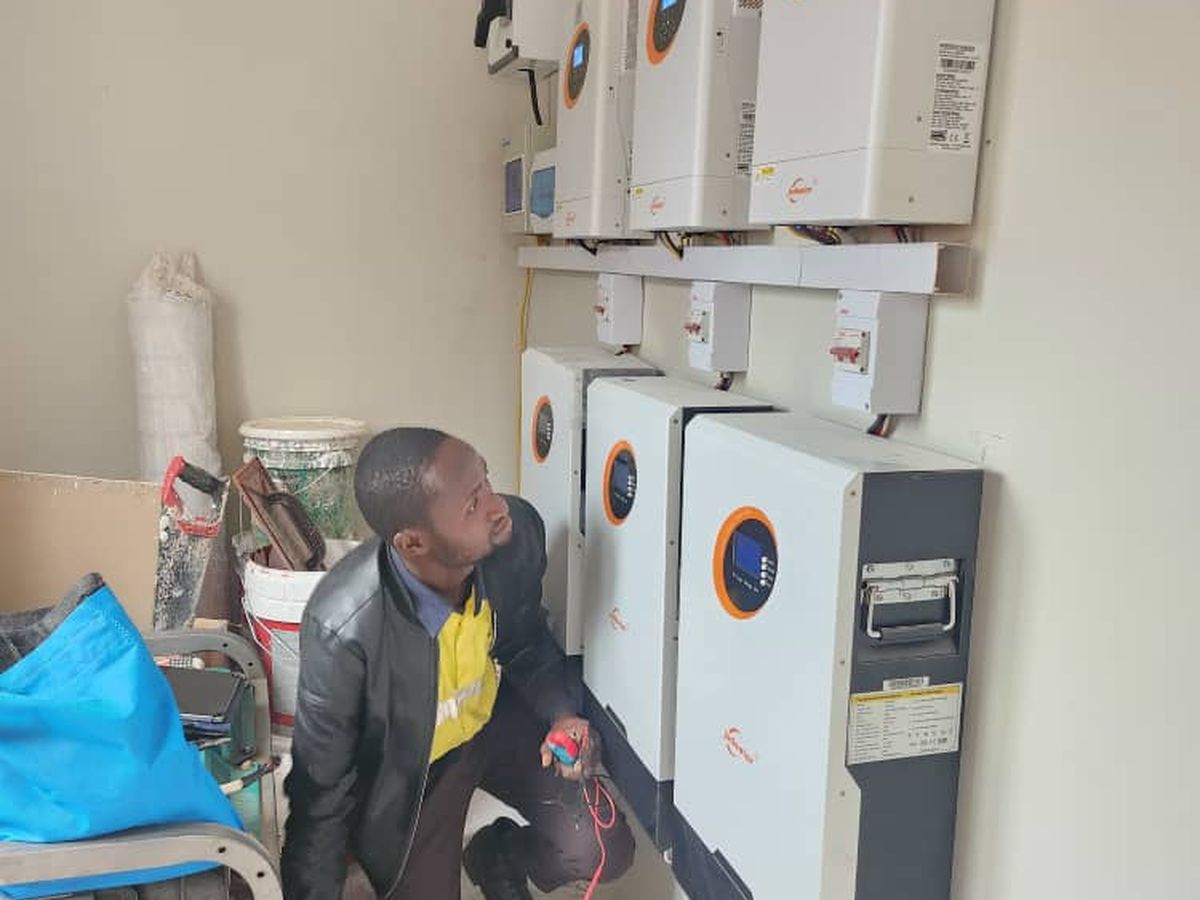 Mise en service d’onduleurs solaires